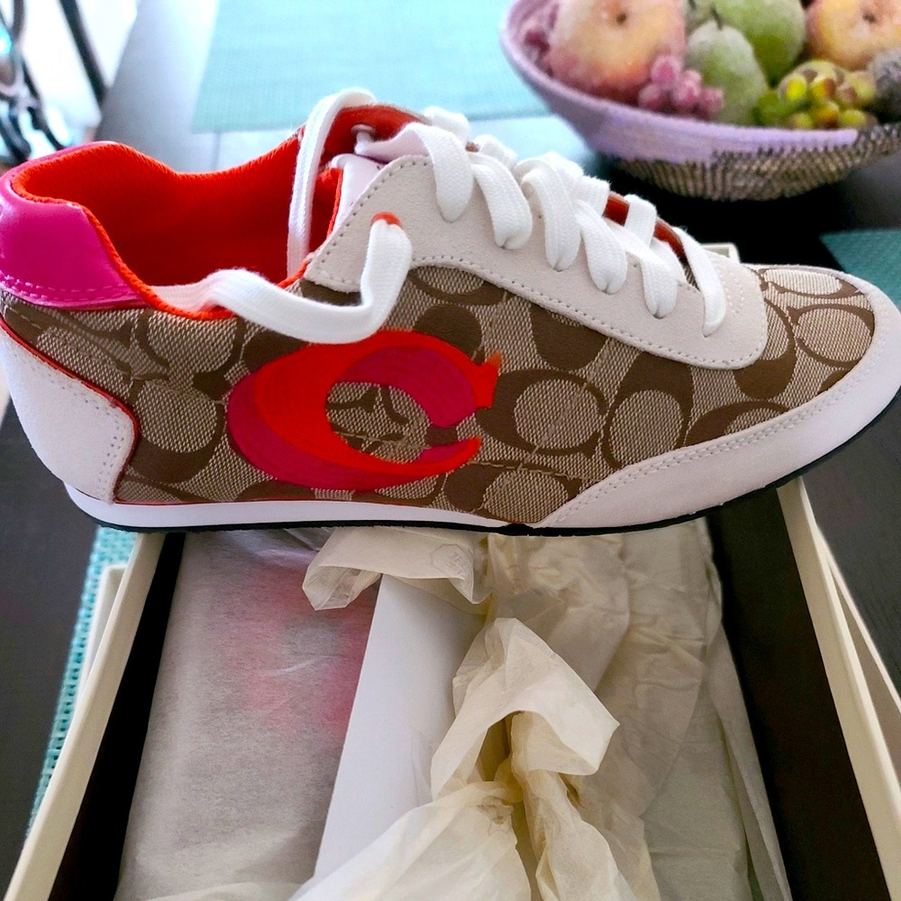 •Brand New Coach Perrie Monogram Shoes